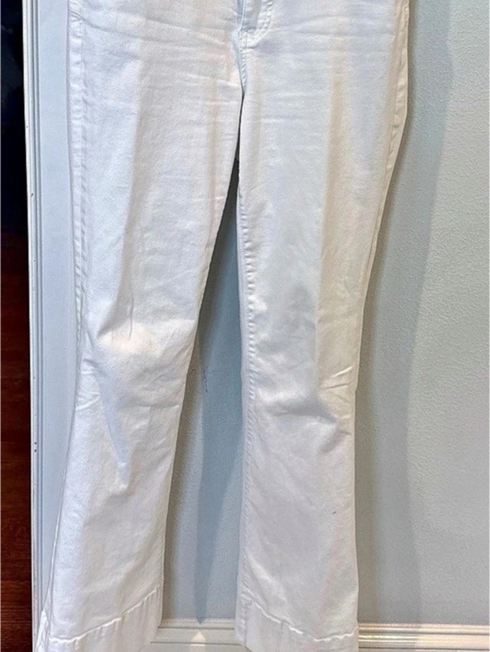 Kut from the Kloth Stella High Rise Fab AB Flare White
